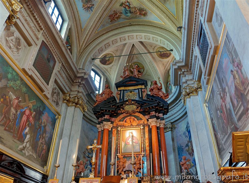 Trezzo sull'Adda (Milan, Italy) - Apse of the Sanctuary of the Divine Maternity of Concesa